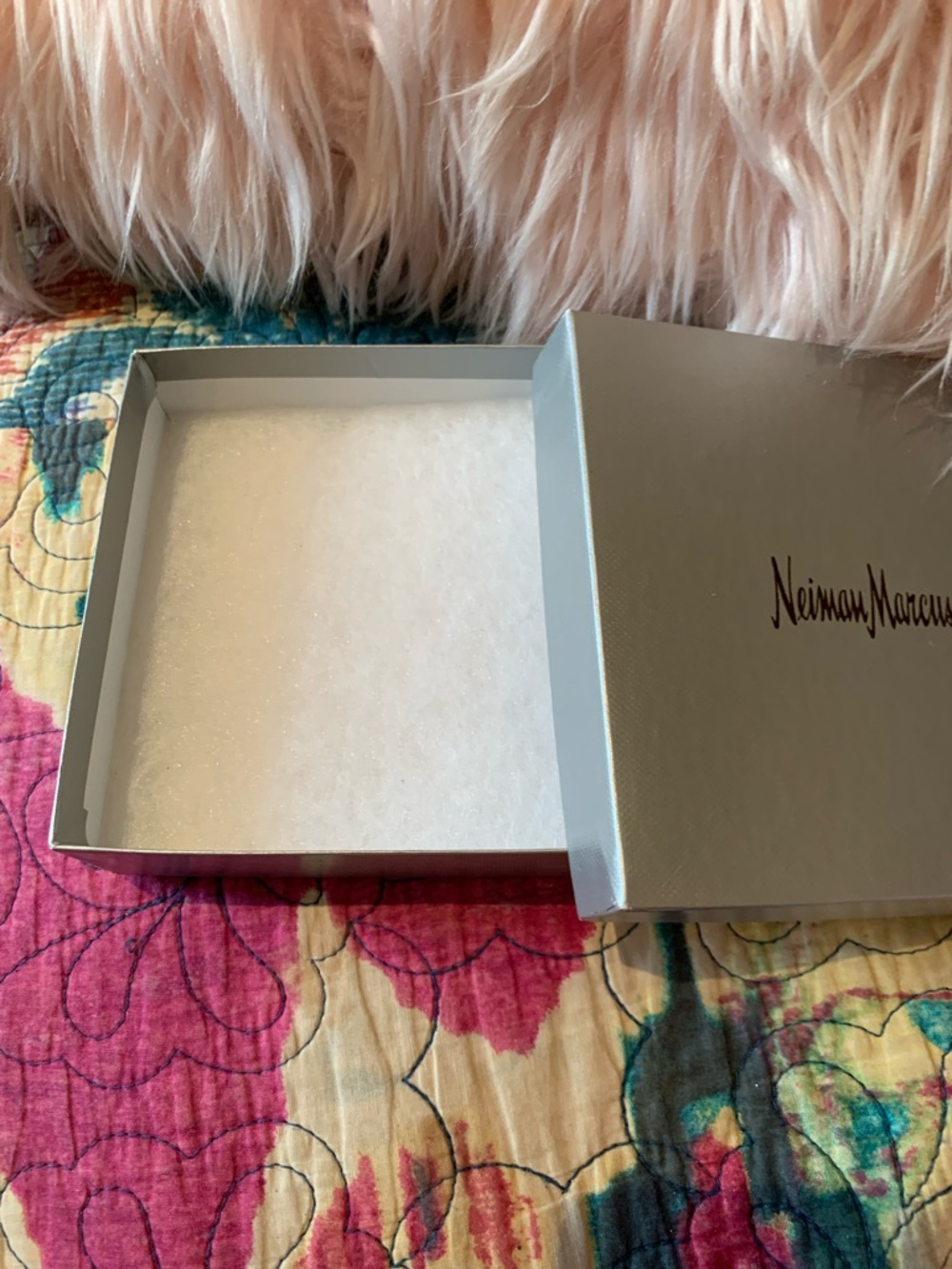 🩷NEIMAN MARCUS🩷GIFT BOX - Picture 2 of 6